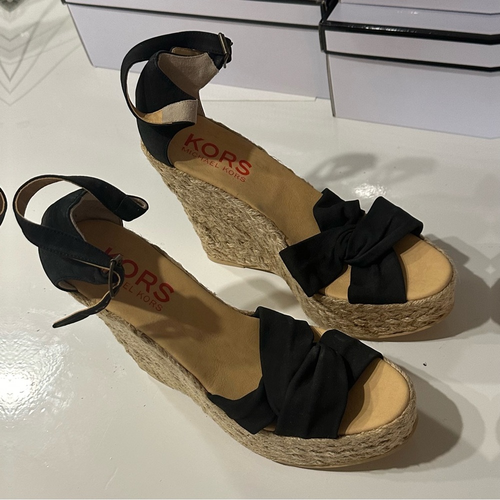 Michael Kors Women’s Black Wedge Sandals Size 10 US